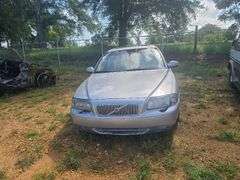2003 VOLVO  S80