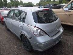 2011 NISSAN  VERSA