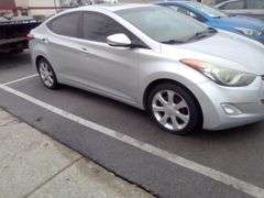 2011 HYUNDAI  ELANTRA