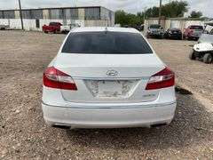 2013 HYUNDAI  GENESIS