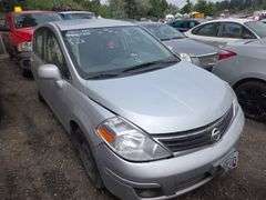 2011 NISSAN  VERSA