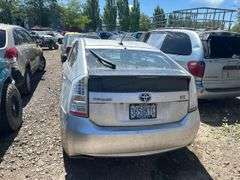 2010 TOYOTA  PRIUS