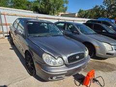 2002 HYUNDAI  SONATA