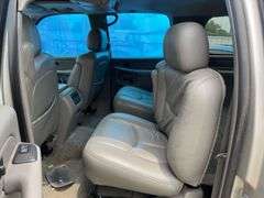 2004 CHEVROLET  SUBURBAN