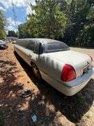 DERELICT PARTS ONLY -2007 LINCOLN  TOWN CAR