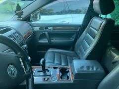 2004 VOLKSWAGEN  TOUAREG