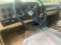 1984 CHEVROLET  SUBURBAN