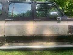 1985 GMC  SUBURBAN