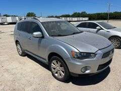 2013 MITSUBISHI  OUTLANDER
