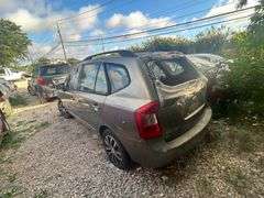 2009 KIA  RONDO