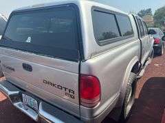 2004 DODGE  DAKOTA