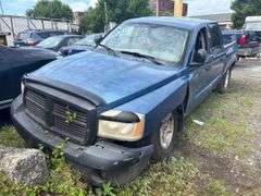 2005 DODGE  DAKOTA