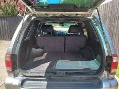 Clean title - 2004 NISSAN  PATHFINDER