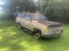 1984 CHEVROLET  SUBURBAN