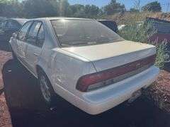 1994 NISSAN  MAXIMA