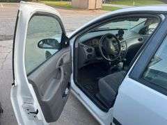 2001 FORD  FOCUS