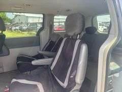 2009 CHRYSLER  TOWN AND COUNTRY