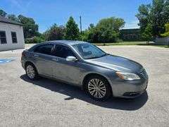 2011 CHRYSLER  200