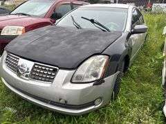 2004 NISSAN  MAXIMA