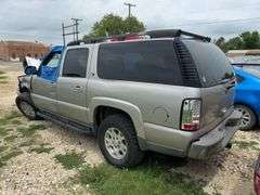 2004 CHEVROLET  SUBURBAN