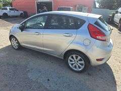 2011 FORD  FIESTA