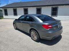 2011 CHRYSLER  200