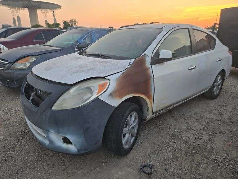 REBUILD SALVAGE-2012 NISSAN  VERSA