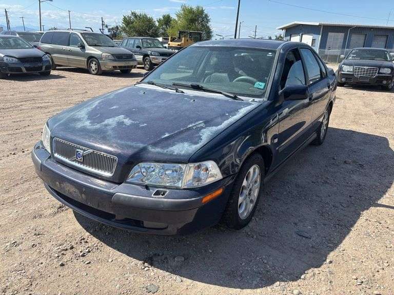 Title - 2002 VOLVO  S40