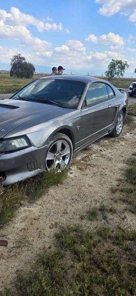 2001 FORD  MUSTANG