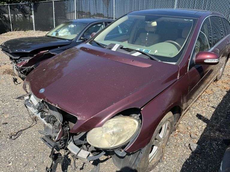 COURT ORDER - 2008 MERCEDES-BENZ  R-CLASS