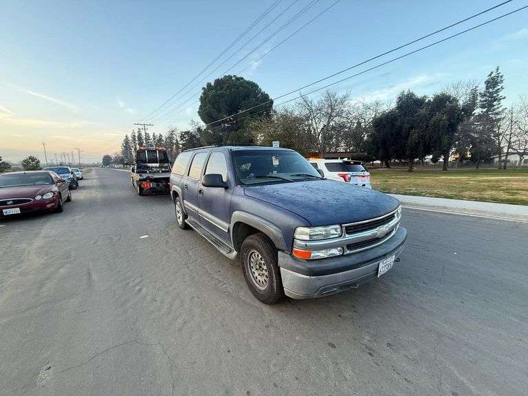 2002 CHEVROLET  SUBURBAN