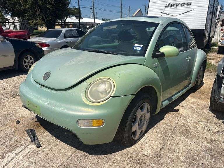 2001 VOLKSWAGEN BEETLE