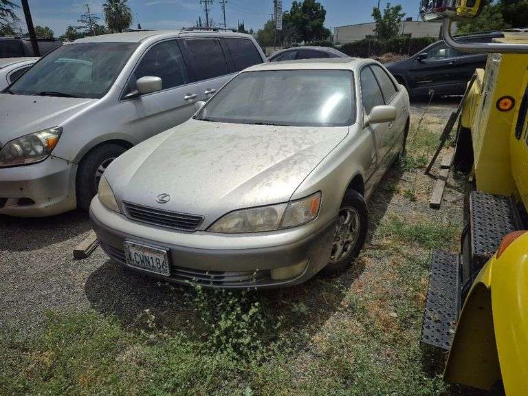 1998 LEXUS  ES