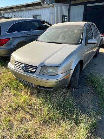 2004 VOLKSWAGEN  JETTA