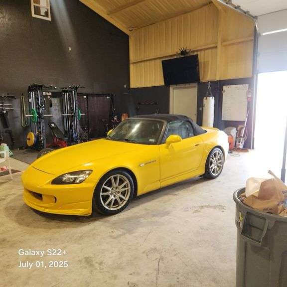 2001 HONDA  S2000