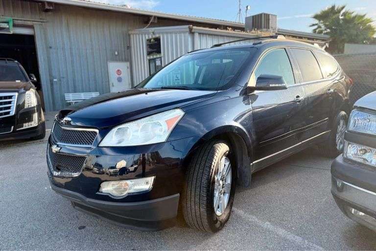 2011 CHEVROLET  TRAVERSE