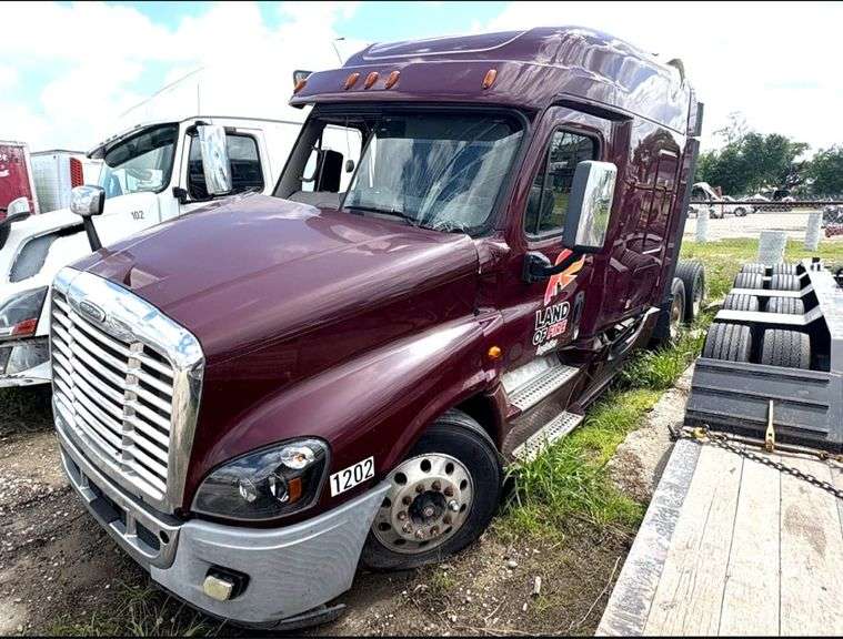 2018 FREIGHTLINER CASCADIA