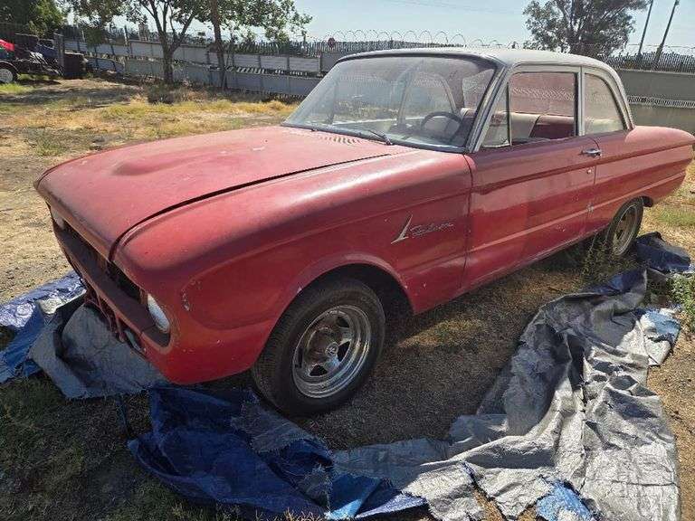 1961 FORD  FALCON