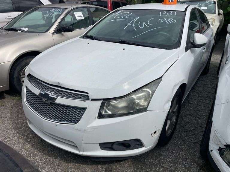 2011 CHEVROLET CRUZE