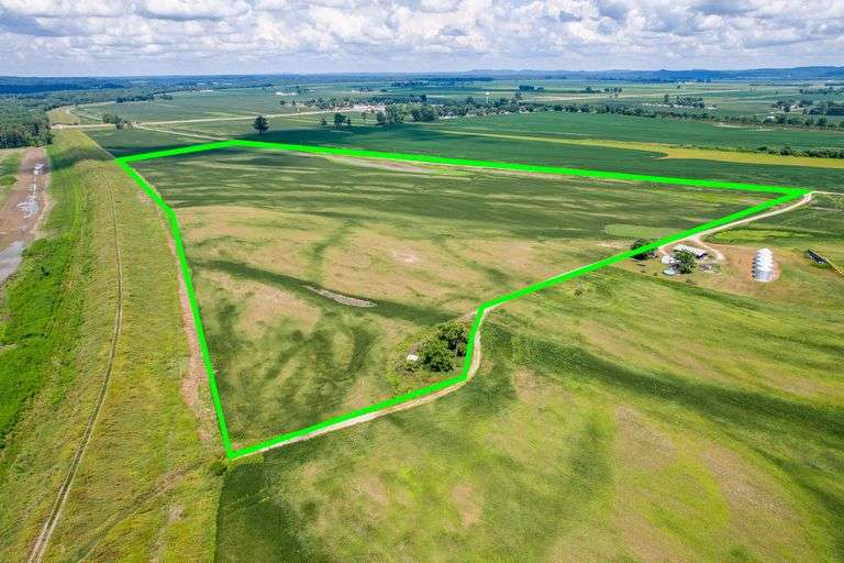TRACT 3: 56+/- ACRES