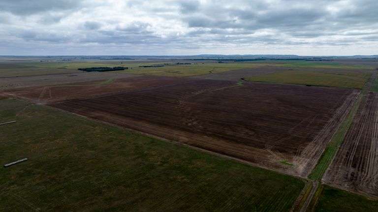 Tract 3 - SW 1/4 of Sec 27-103-70