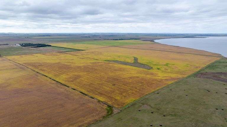 Tract 1 - NW 1/4 of Sec 22-103-70