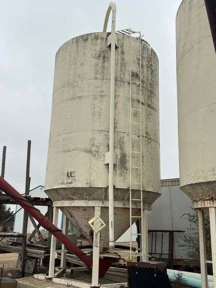 Wheatland Hopper Bottom Bin - Offsite