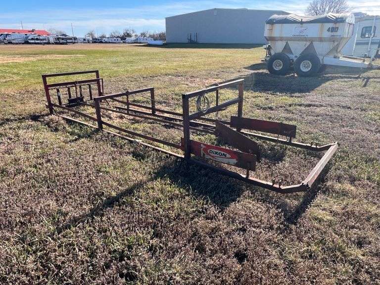 Dakon Small Square Bale Accumulator