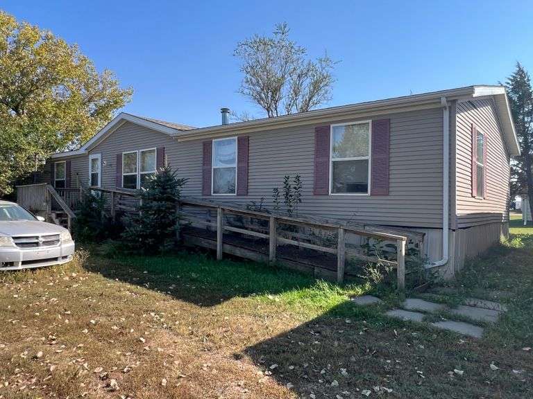 104 N 1st Ave - Reliance, SD - Home, Lot & Interior Contents