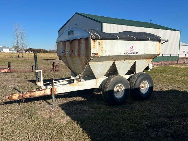 DFS 6003 Dry Fertilizer Spreader