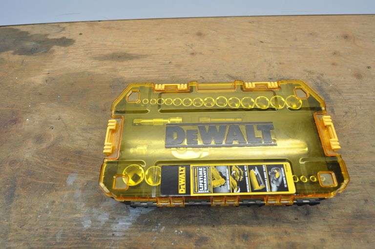 DeWalt 3/8" SAE & Metric Socket Sets