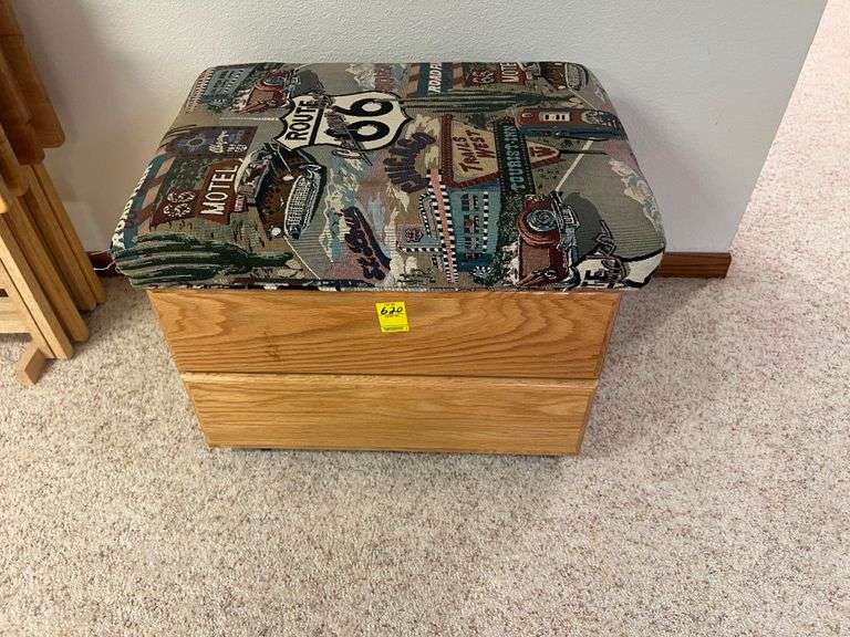 Bench/Storage Trunk