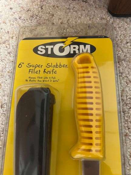 NIB Filet Knife & Buck Hunting Knife