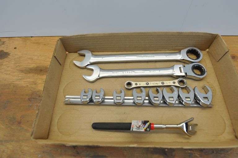 Gear wrenches, Claw-foot wrenches